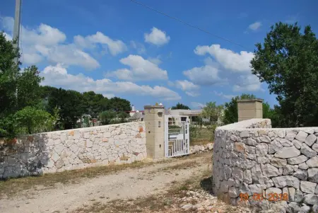 Maison charmante à Locorotondo, jardin clôturé - Photo 5