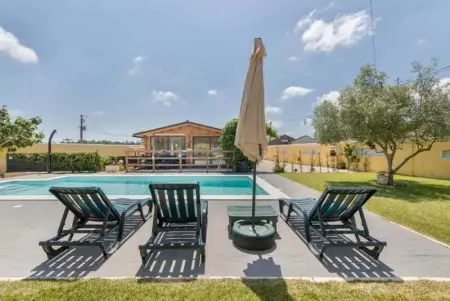 Évasion Champêtre : Maison de Charme avec Jardin et Piscine - Photo 21