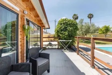Évasion Champêtre : Maison de Charme avec Jardin et Piscine - Photo 25