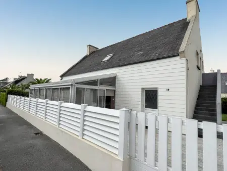 Maison à Cléder, Maison spacieuse à Cléder avec jardin + 10 personnes. - L1063370