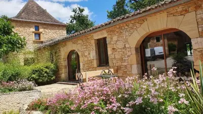 Maison à Puy l'Évêque, Maison charmeur avec jardin à Puy-l'Évêque et piscine partagée - L1063411