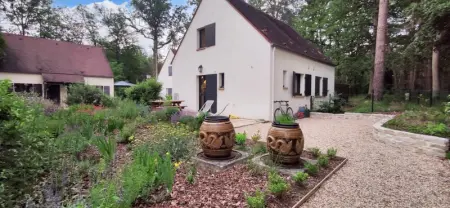 Maison à Arbonne la Forêt, Maison de charme à Arbonne-la-Forêt avec terrasse-jardin verdoyant - L1063441