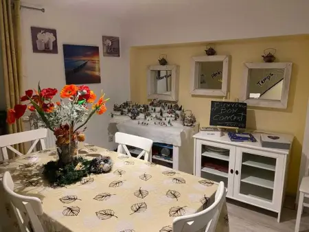 Appartement spacieux à Charleroi 100 m² avec parking 5 pers - Photo 2