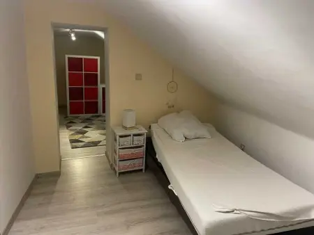 Appartement spacieux à Charleroi 100 m² avec parking 5 pers - Photo 19