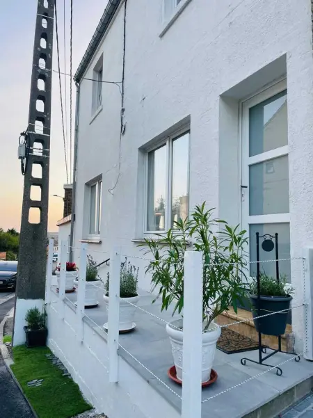 Appartement spacieux à Charleroi 100 m² avec parking 5 pers - Photo 26