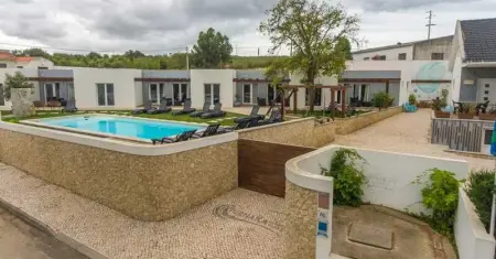 Maison charmante avec piscine partagée à Atalaia, 110 m² - Photo 3