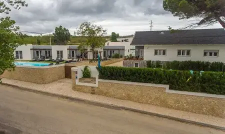 Maison charmante avec piscine partagée à Atalaia, 110 m² - Photo 17
