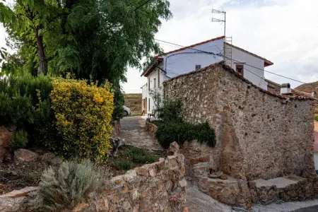 Maison à Albentosa, Maison spacieuse à Albentosa avec vue sur la montagne - L1063670