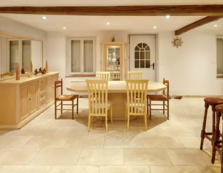 Maison charmante à Bléneau avec jardin et équipements modernes - Photo 1