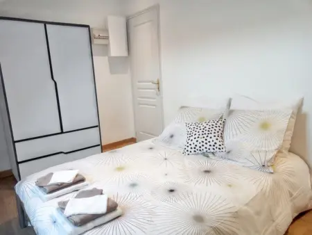 Maison charmante à Bléneau avec jardin et équipements modernes - Photo 13