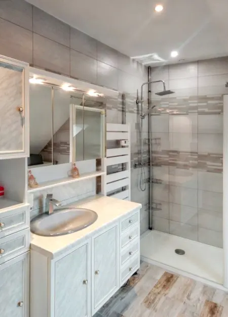 Maison charmante à Bléneau avec jardin et équipements modernes - Photo 15