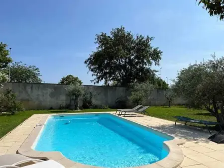 Villa à Châteaurenard, Villa charmante à Châteaurenard avec piscine privée - L1063736