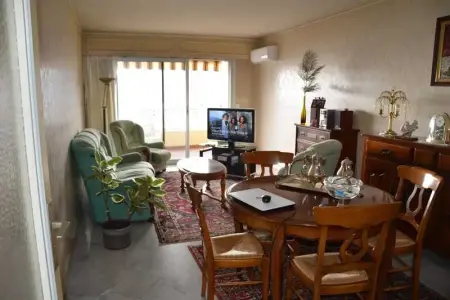 Appartement confortable à Ajaccio avec balcon, Appartement 2 personnes à Ajaccio - Photo 2