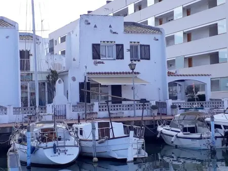 Maison à Roses, Maison charmante à Roses avec piscine partagée et vue mer - L1063790