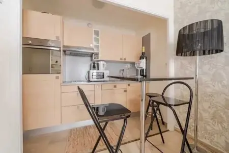 Studio charmant au cœur de Cannes avec balcon et parking - Photo 7