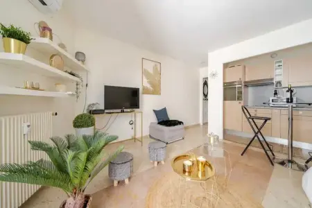 Studio charmant au cœur de Cannes avec balcon et parking - Photo 18