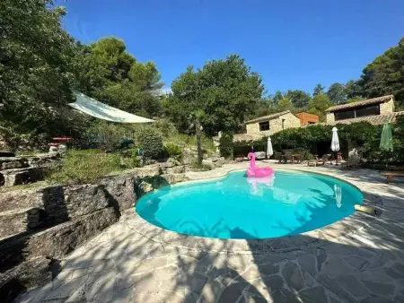 Villa à Puyméras, Villa contemporaine à Puyméras avec piscine privée - L1063805