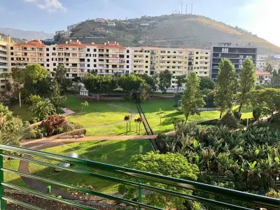 Appartement à Funchal, Appartement moderne à Funchal, proche du centre-ville, 80m² - L1063859