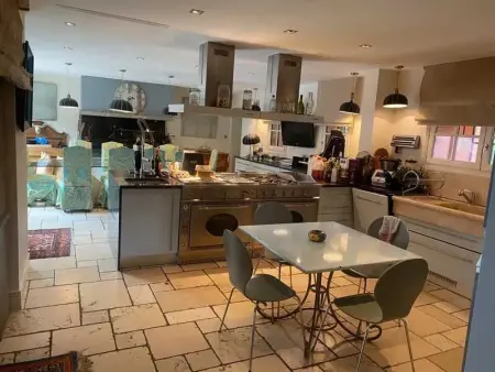 Villa d'exception à Palaja avec piscines intérieures et extérieures - Photo 25