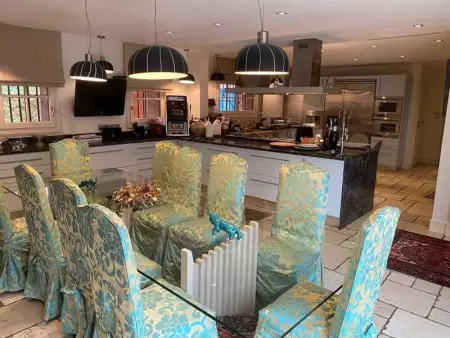 Villa d'exception à Palaja avec piscines intérieures et extérieures - Photo 27