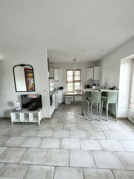 Maison charmante à Nîmes avec jardin privé, Maison 6 personnes à Nîmes - Photo 2