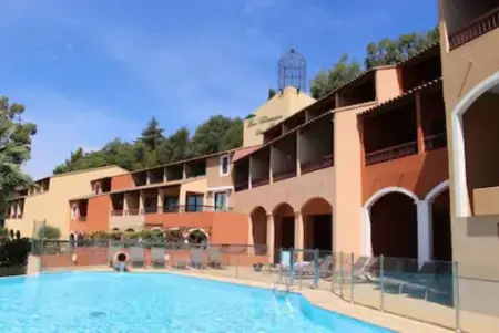 Appartement à Bormes les Mimosas, Studio charmant à Bormes-les-Mimosas - 21 m² avec piscine - L1063876