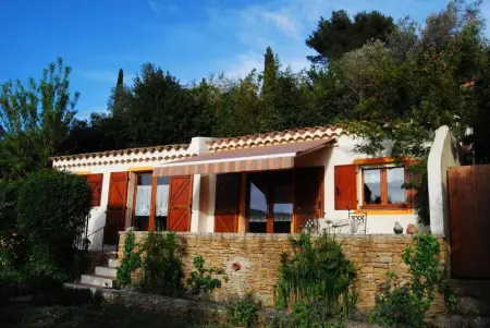 Maison à Ceyreste, Maison de caractère à Ceyreste - Terrasse et jardin clôturé - L1063908