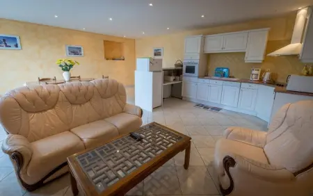 Maison charmante en campagne à Mouterre-Silly, Jardin, Terrasse. - Photo 12