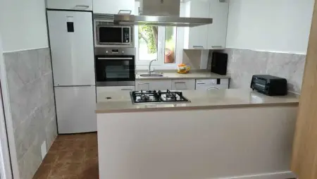 Maison spacieuse avec jardin à Touro – Idéale en famille - Photo 4