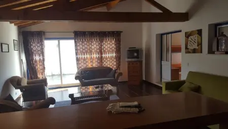 Maison charmante à Burinhosa, Pataias avec piscine partagée - Photo 1