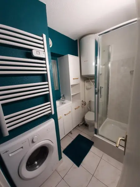 Appartement charmant à Bandol 30 m² avec vue sur la mer. - Photo 9