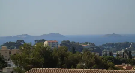 Appartement charmant à Bandol 30 m² avec vue sur la mer. - Photo 13