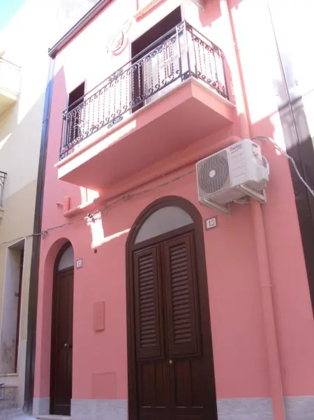 Maison à Castellammare del Golfo, Maison charmante à Castellammare del Golfo avec balcon - L1064261