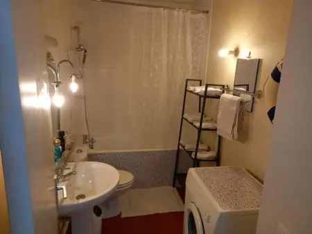 Appartement charmant Paris XVIIe - 27 m² - Vue sur la ville - Photo 7