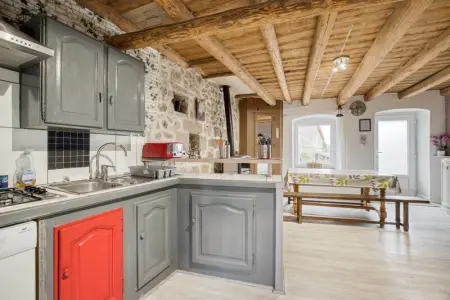 Maison charmante à Valprivas avec jardin privé. - Photo 2