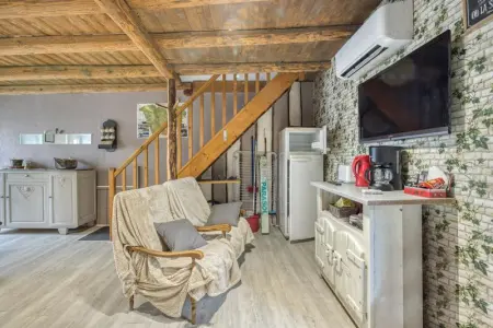 Maison charmante à Valprivas avec jardin privé. - Photo 4