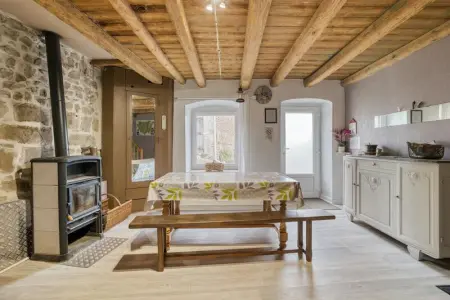 Maison charmante à Valprivas avec jardin privé. - Photo 5