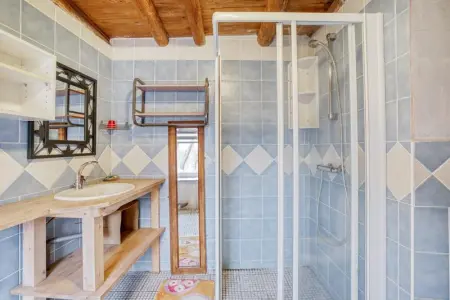 Maison charmante à Valprivas avec jardin privé. - Photo 7