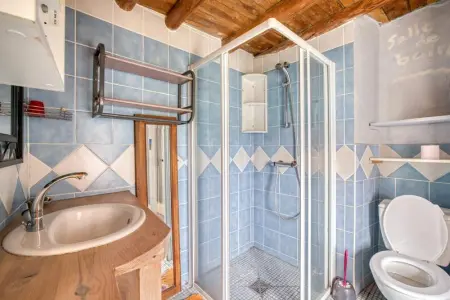 Maison charmante à Valprivas avec jardin privé. - Photo 13