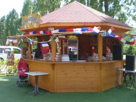 Bungalow charmant à Condrieu avec piscine partagée conviviale - Photo 16