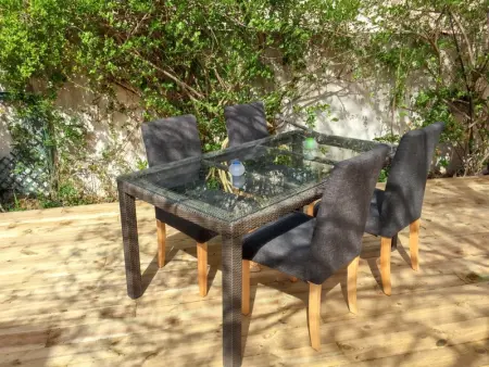 Maison charmante à Agde avec jardin et aire de jeux. - Photo 3