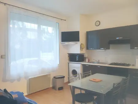 Appartement agréable à Jonzac de 35 m² avec parking privé - Photo 1