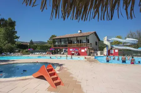 Bungalow confortable à Condrieu avec piscine partagée - Photo 11