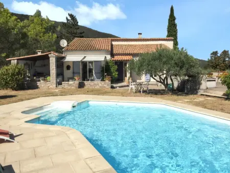 Villa à Pompignan, Villa Charmante à Pompignan avec Piscine et Jardin - L1064489