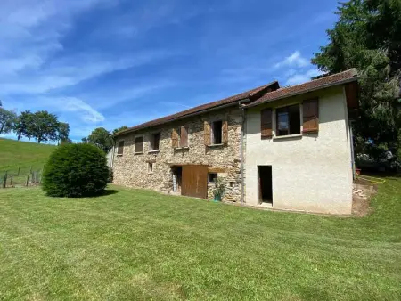 Maison à Lacam d'Ourcet, Maison familiale spacieuse à Lacam-d'Ourcet avec jardin 115 m² - L1064511