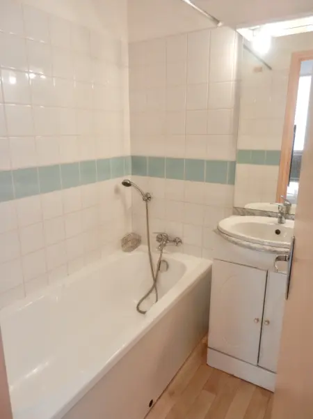 Appartement spacieux à Allevard - 68 m² avec vue montagne - Photo 11