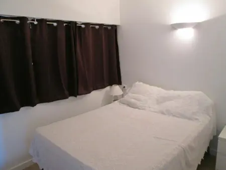 Appartement lumineux à Saint-Cyprien 45 m² vue mer - Photo 2