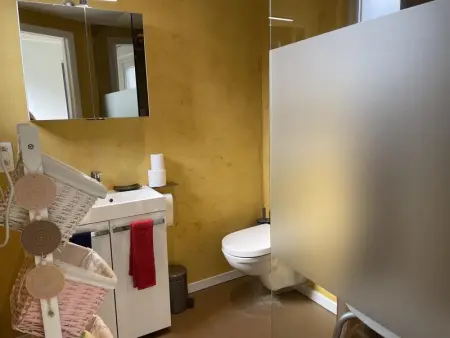 Charmant studio en centre-ville de Charleroi, 75 m² avec terrasse - Photo 6