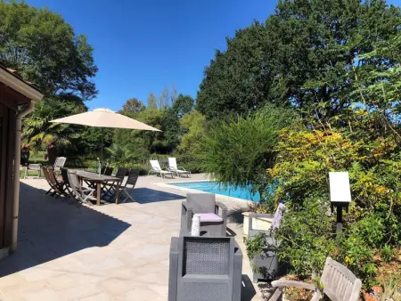 Maison charmante avec piscine privée à Saint-Georges-de-Pointindoux - Photo 4