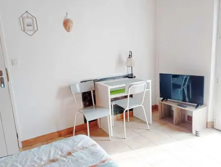 Charmant appartement avec jardin et piscine à La Jarrie - Photo 7